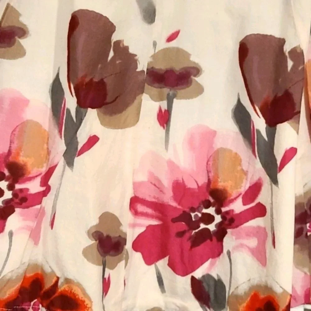 Floral print‎ skirt - Picture 2 of 3